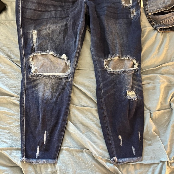 KANCAN X MAURICES - BUTTON FLY PLUS SIZE SKINNY JEANS - DISTRESSED - 24W - Picture 2 of 6